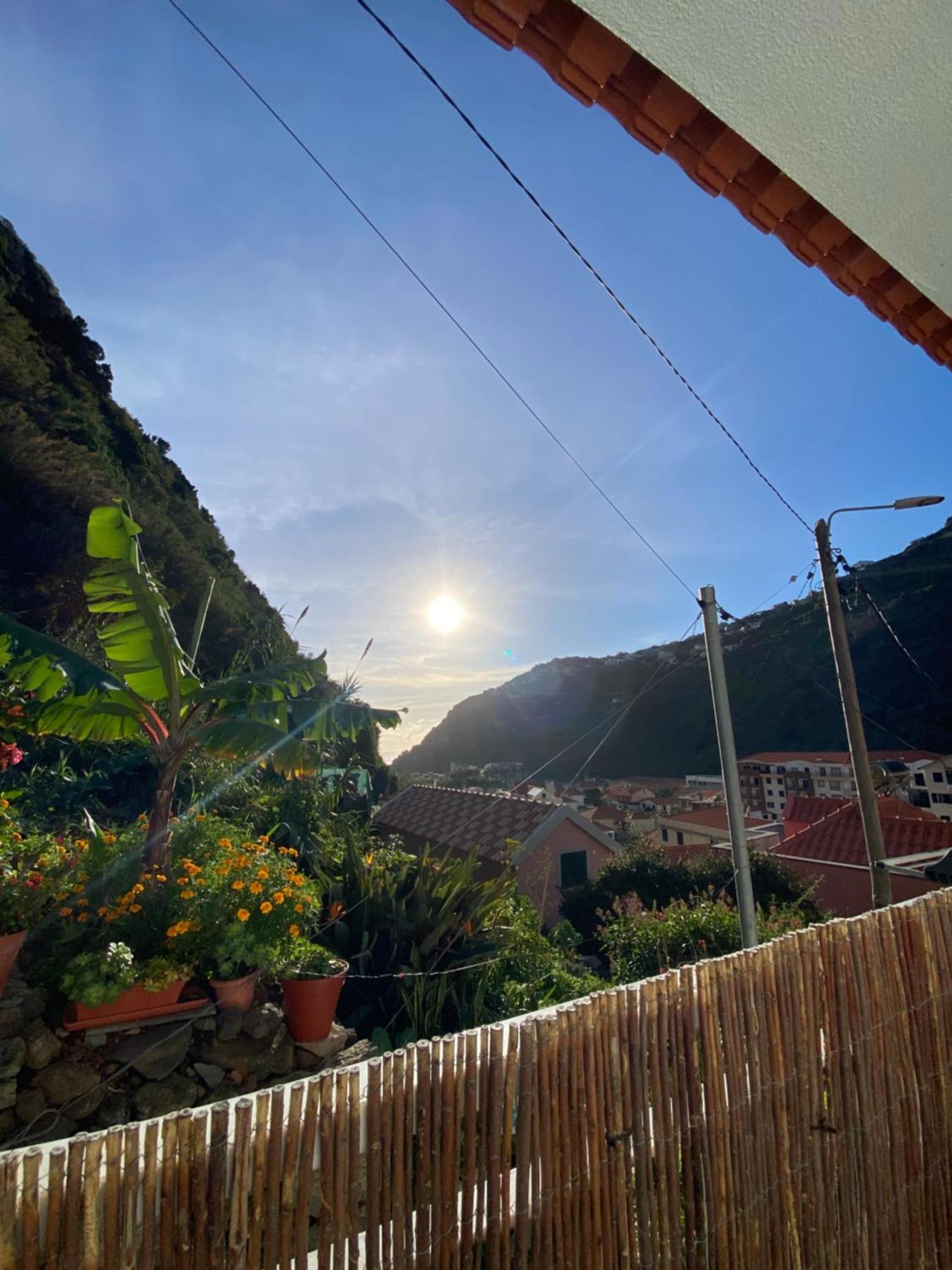 2 Bed Room Apartment , Sea View, 10 Minutes Walk To The Beach Ribeira Brava Bagian luar foto